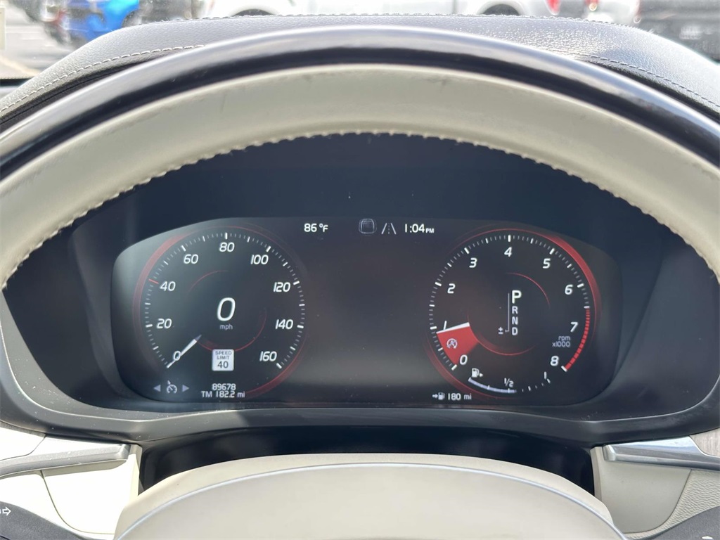 2019 Volvo XC60 T5 Inscription photo 10