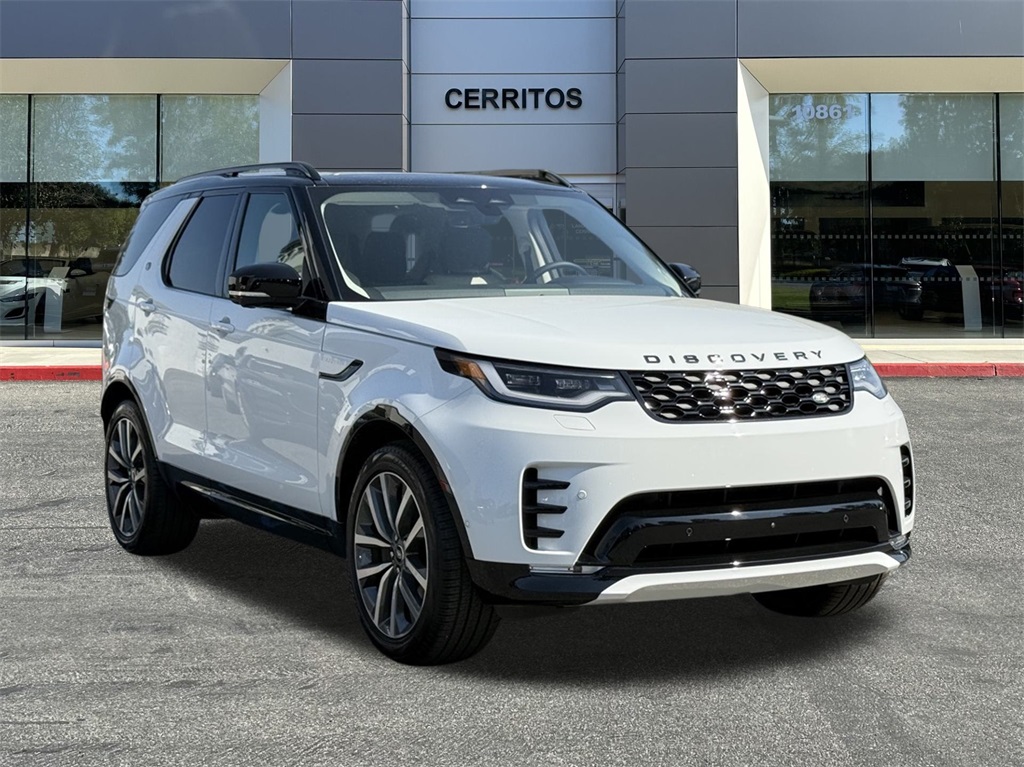 2025 Land Rover Discovery SE photo 3