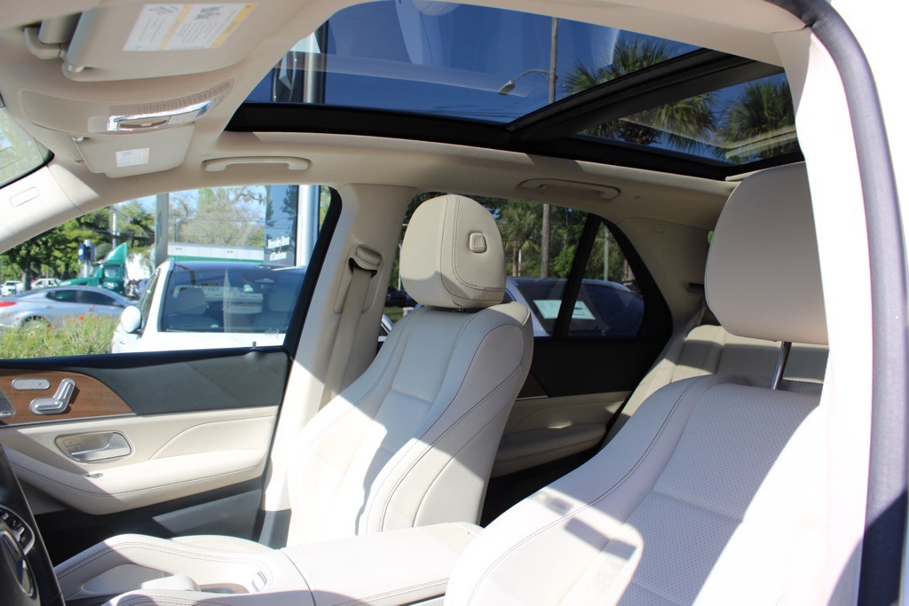 2022 Mercedes Benz GLE 350 photo 2