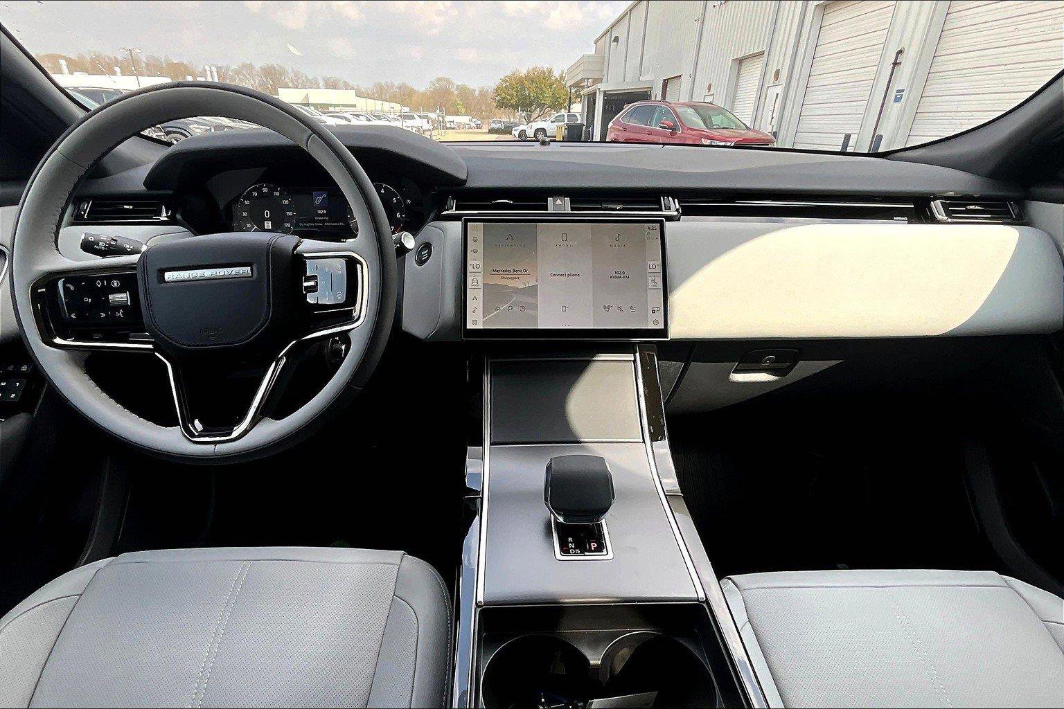 2026 Land Rover Range Rover Velar S photo 5