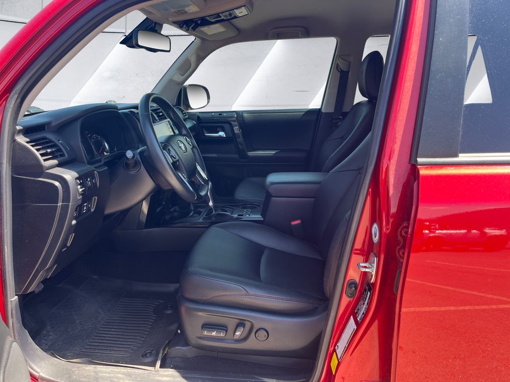 2023 Toyota 4Runner TRD Off-Road Premium photo 6