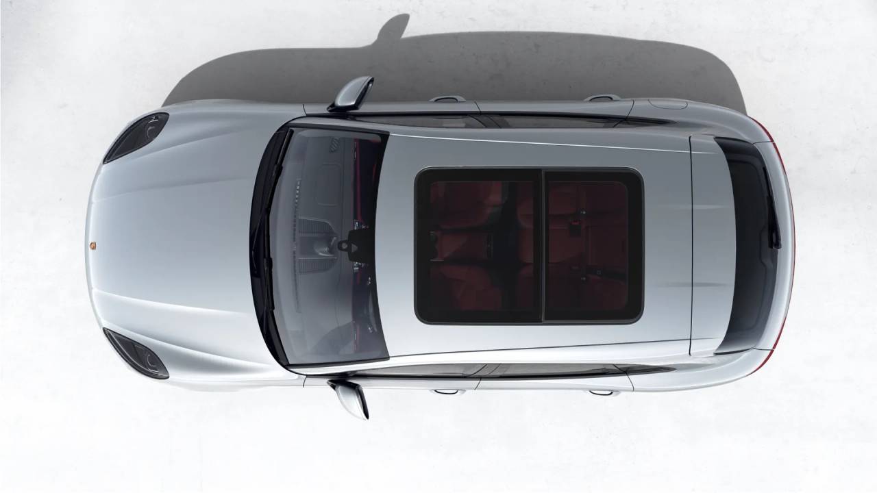 2026 Porsche Macan T photo 6
