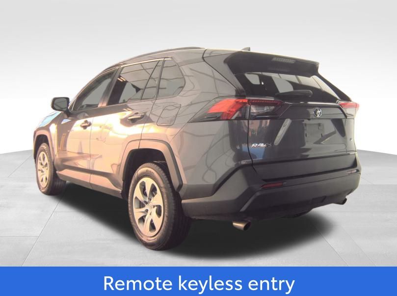 Used 2021 Toyota RAV4 LE with VIN 2T3H1RFV2MW151818 for sale in Kansas City