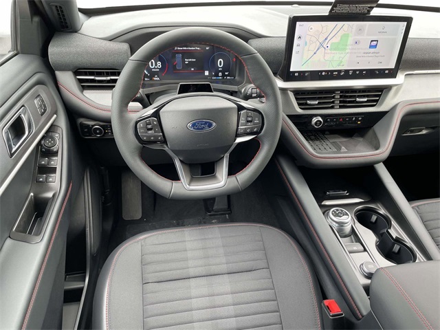 2025 Ford Explorer ST-Line photo 4