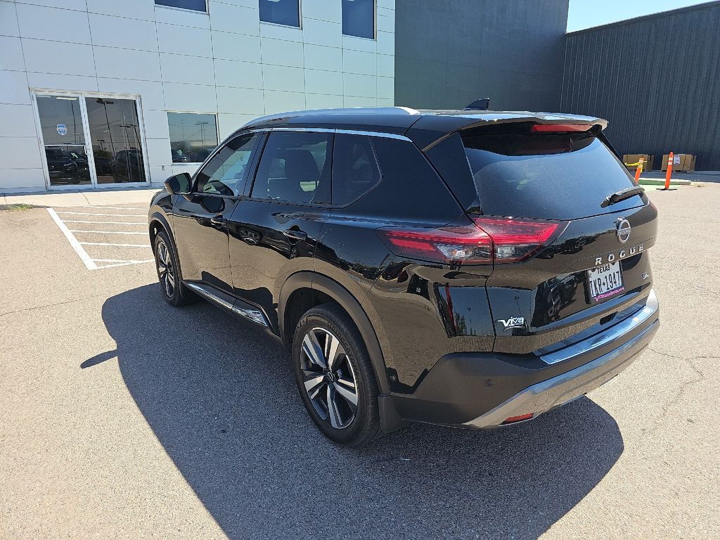 2023 Nissan Rogue SL photo 22