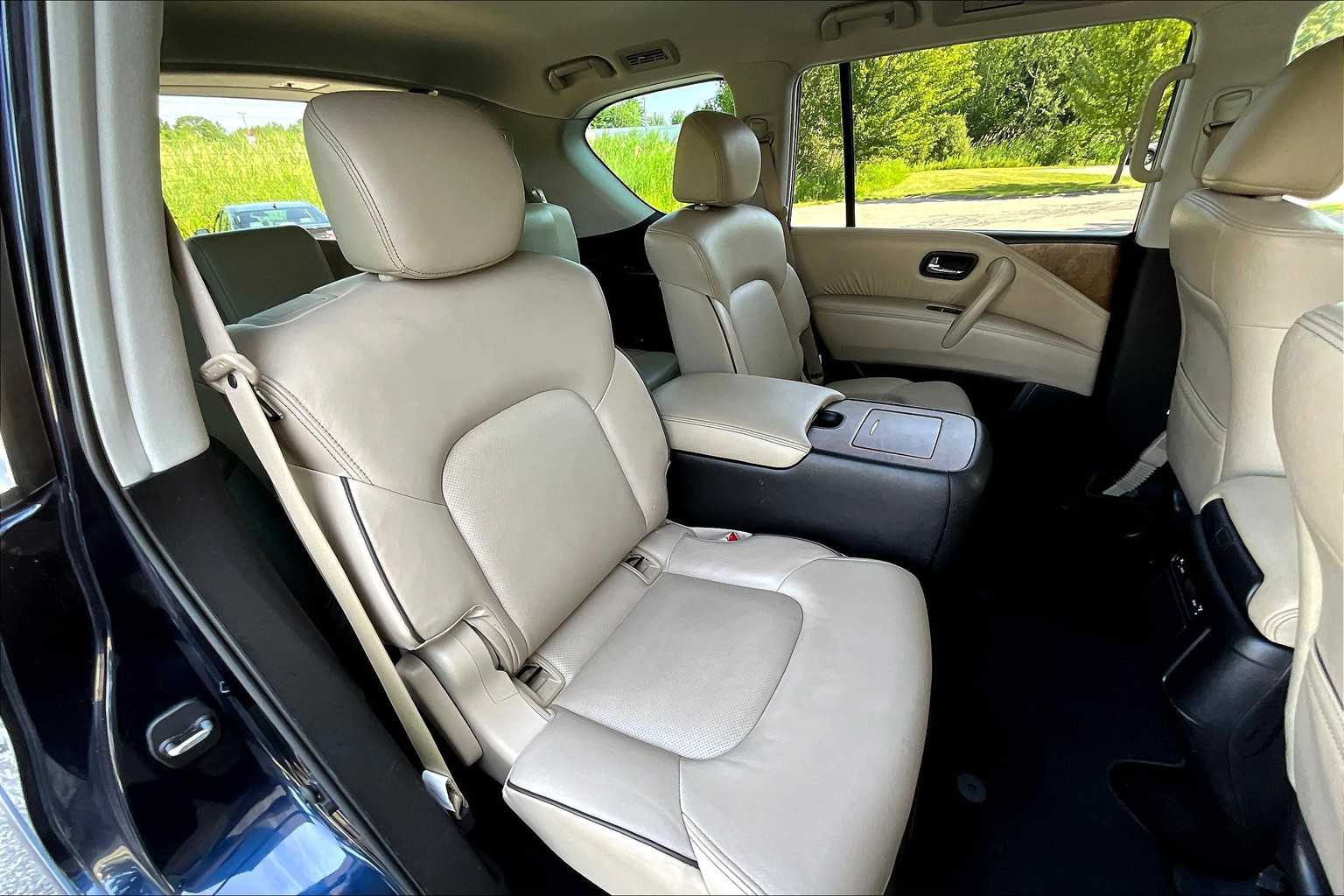 2023 Nissan Armada SL photo 19