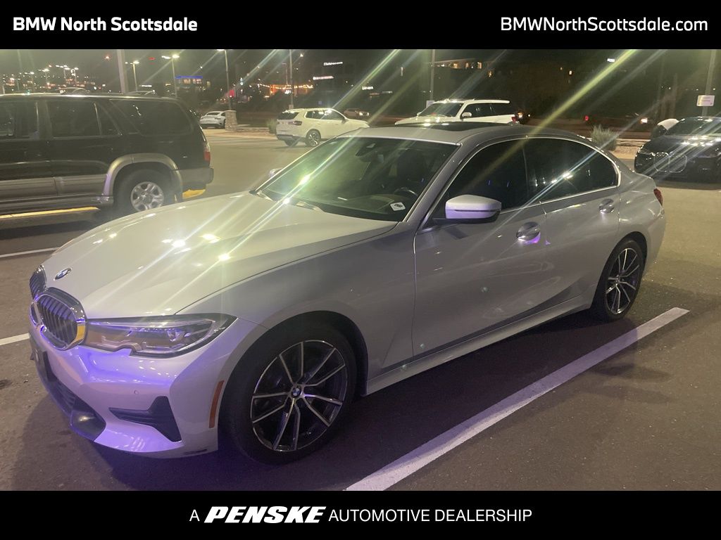 2020 BMW 3 Series 330i's photo