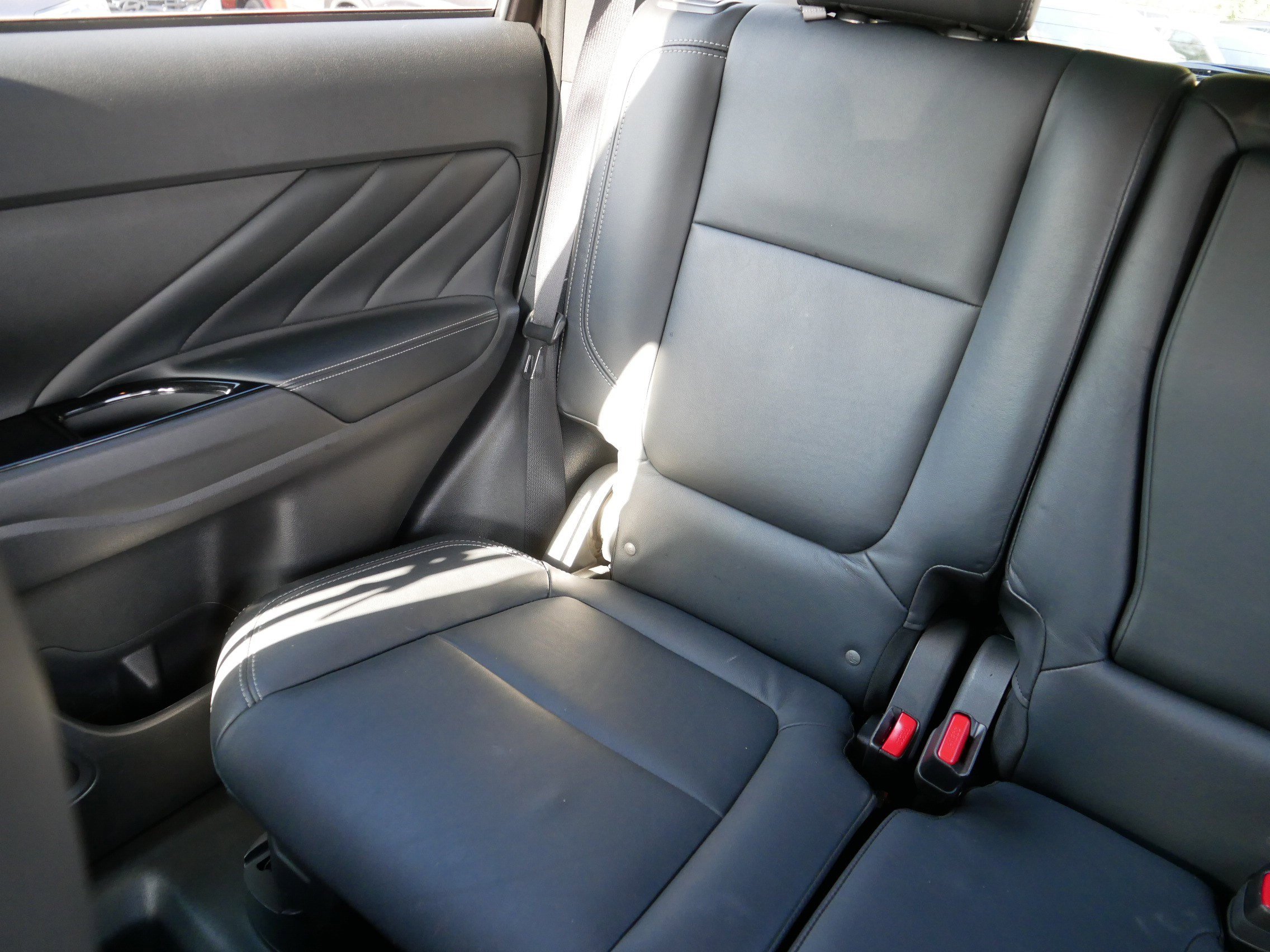 2019 Mitsubishi Outlander PHEV GT SEL photo 12