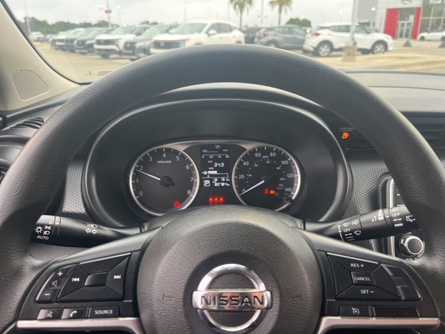 2021 Nissan Kicks S photo 9
