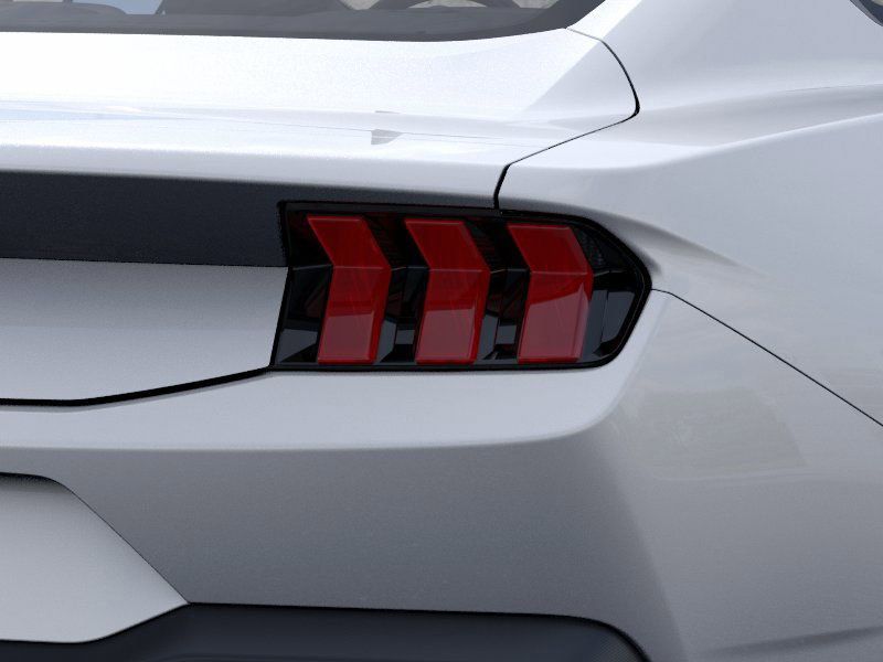 2025 Ford Mustang EcoBoost photo 20