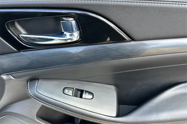 2021 Nissan Maxima Platinum photo 21