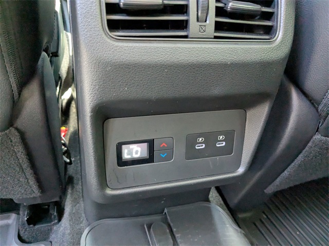 2024 Nissan Rogue SL photo 29