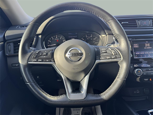 2018 Nissan Rogue SV photo 22