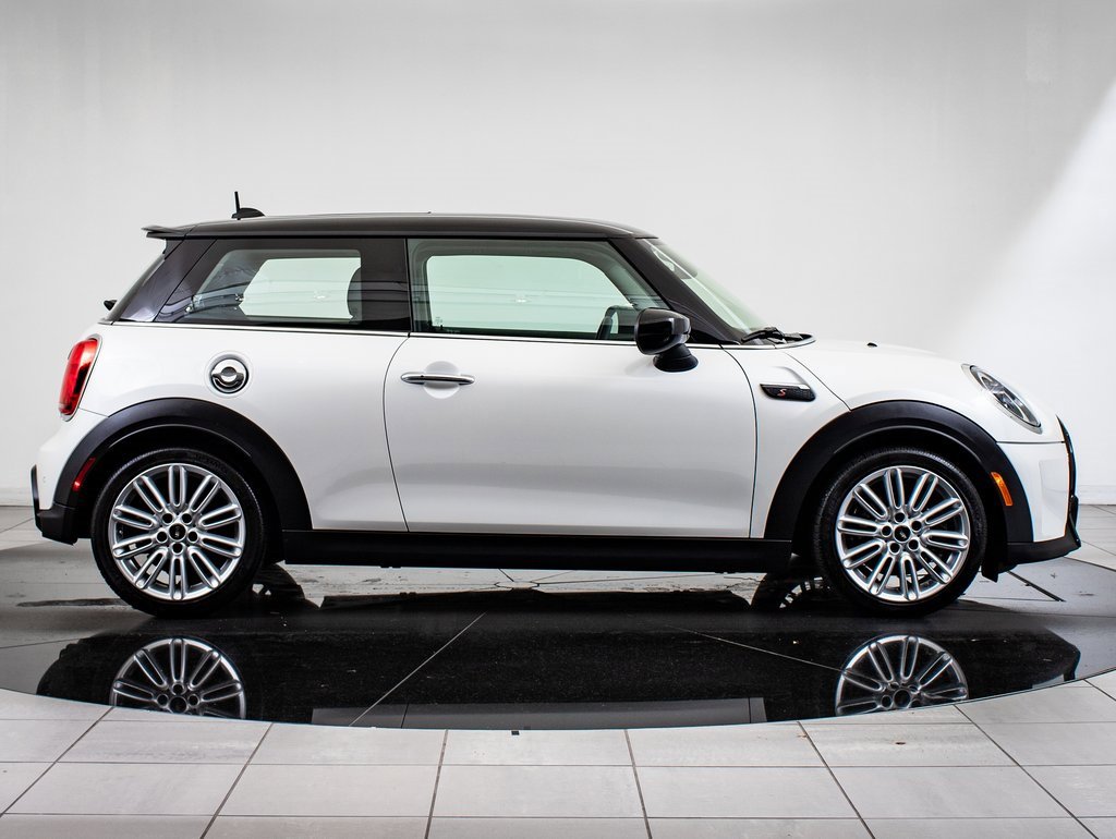 2024 Mini Cooper Hardtop S photo 9
