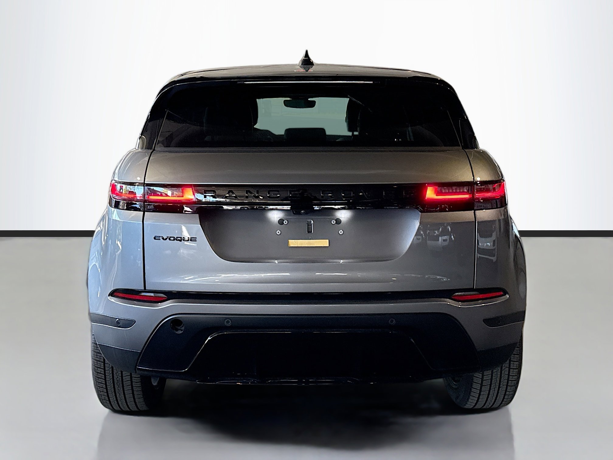 2026 Land Rover Range Rover Evoque S photo 4