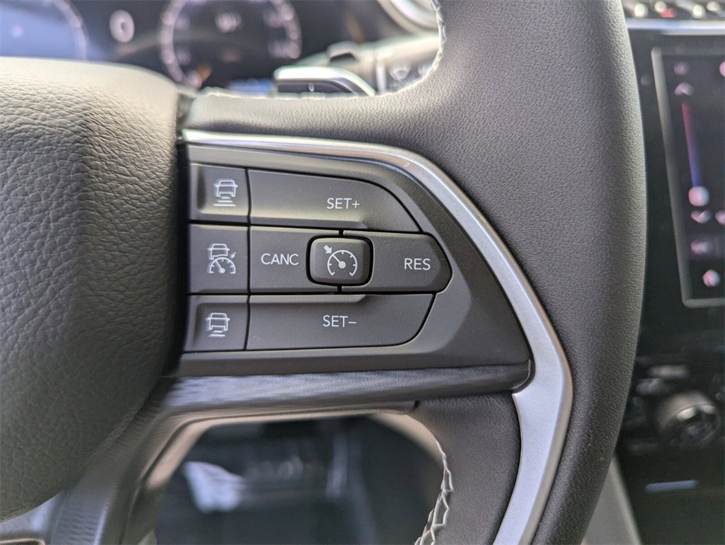 2025 Jeep Grand Cherokee Laredo X photo 19