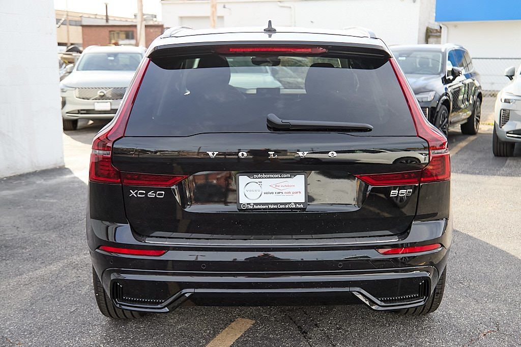 2026 VOLVO XC60 - Image 6