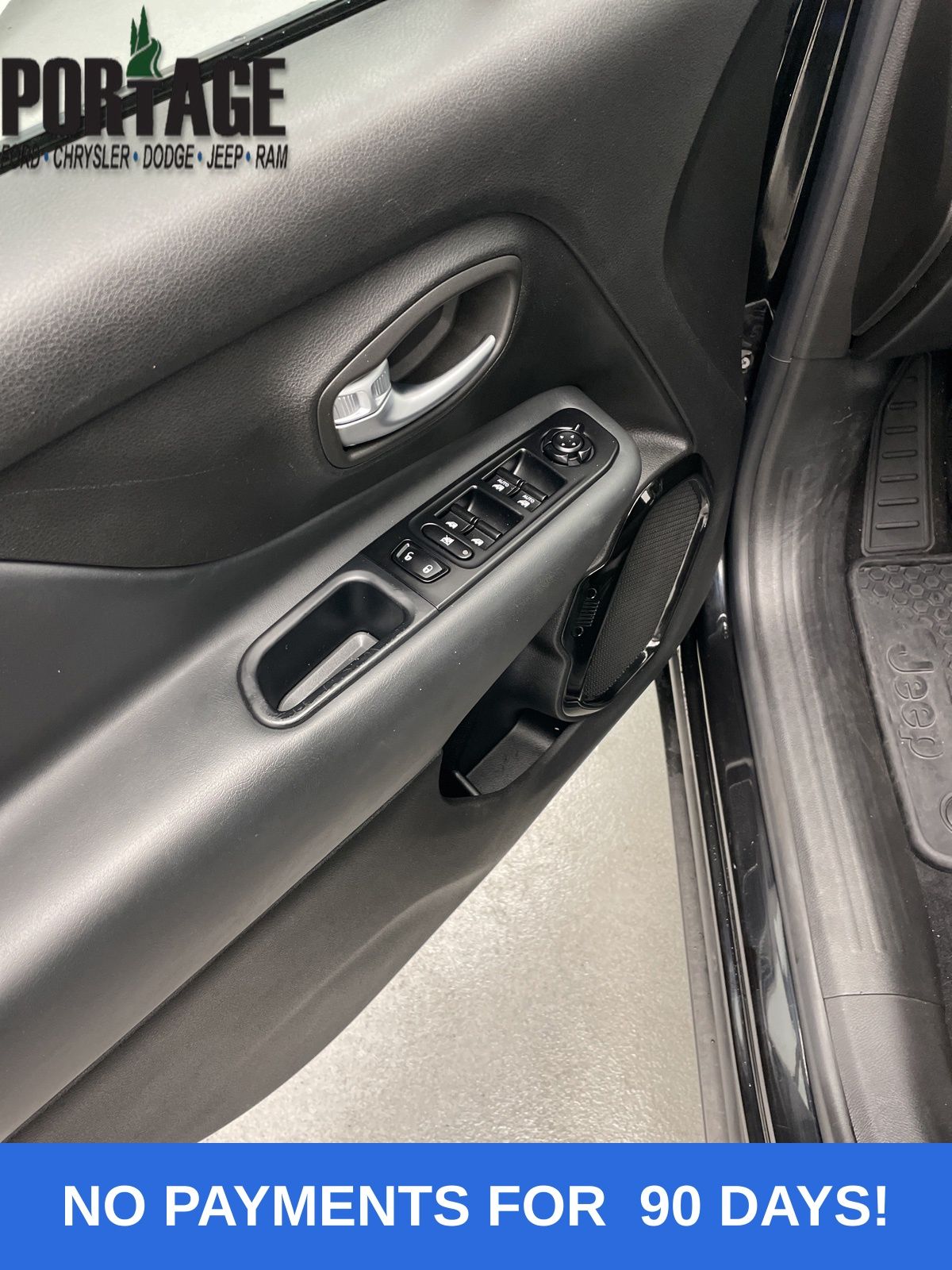 2022 Jeep Renegade Altitude photo 10