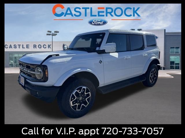 2025 Ford Bronco 4-Door Outer Banks's photo