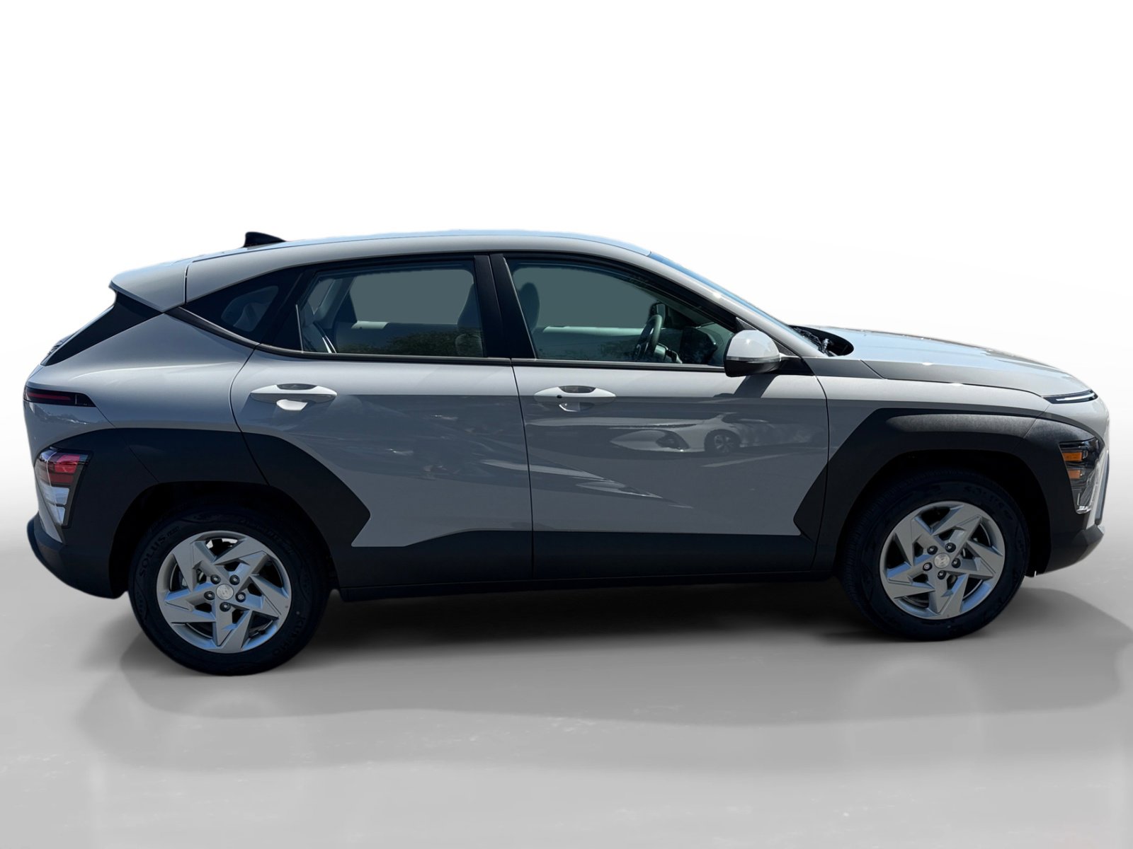 2025 Hyundai Kona SE photo 5