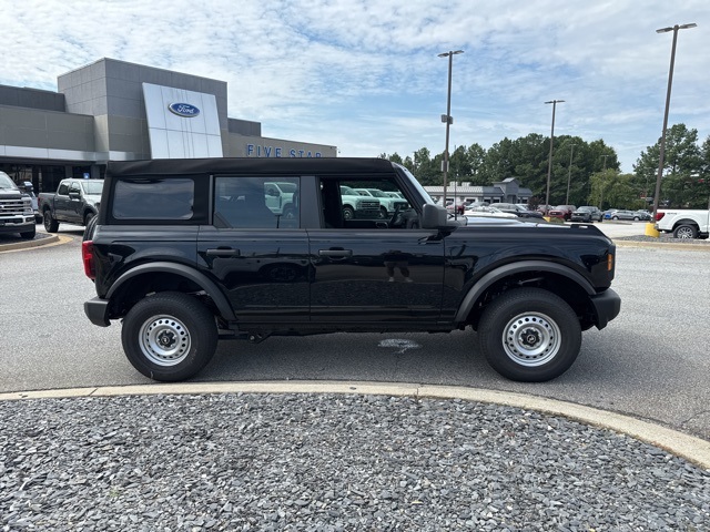 2025 Ford Bronco Base photo 12