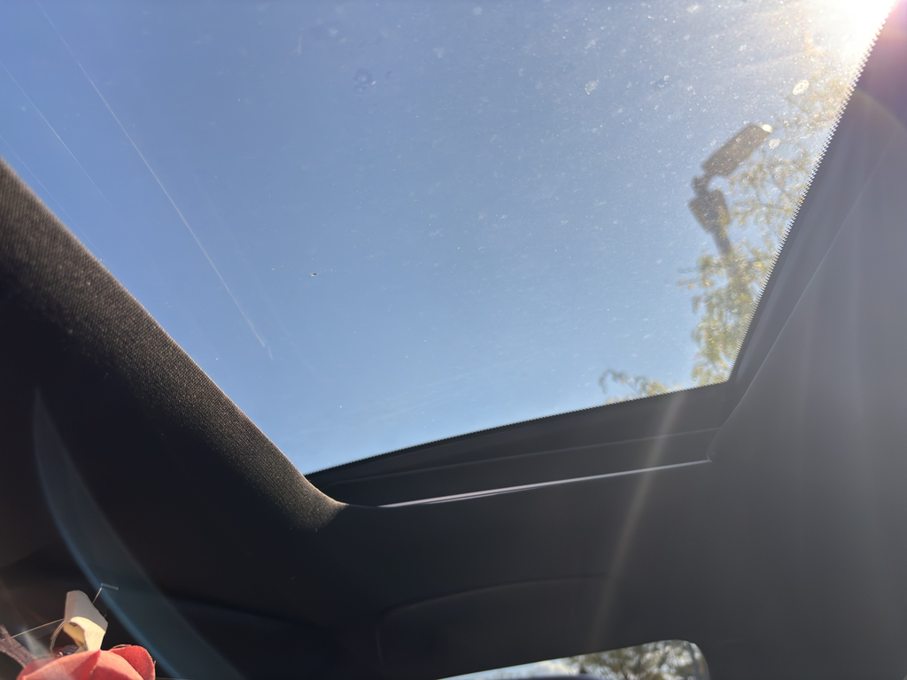 2022 Mitsubishi Outlander Black Edition photo 3