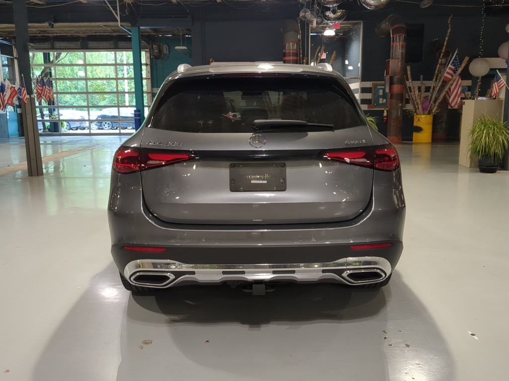 2023 Mercedes Benz GLC 300 4MATIC photo 6