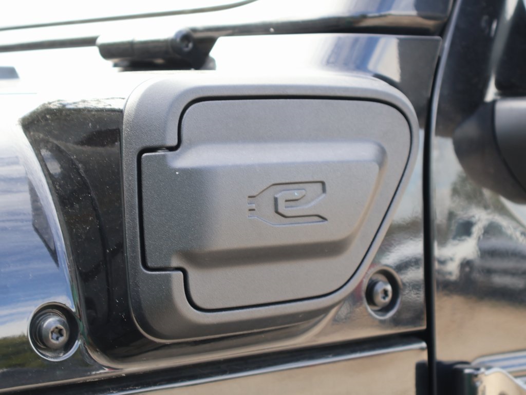 2022 Jeep Wrangler Unlimited Rubicon 4xe photo 4