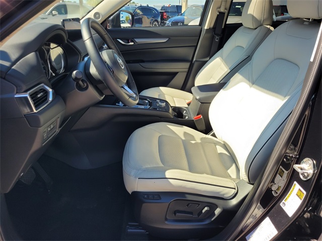 2025 Mazda CX-5 2.5 S Preferred photo 3
