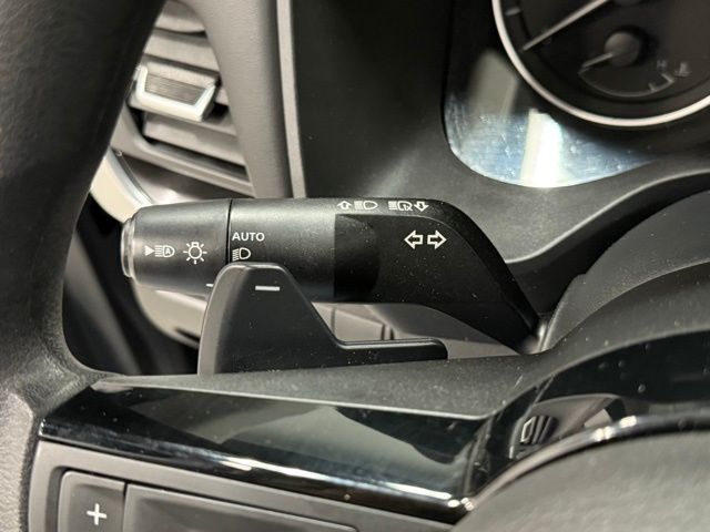 2023 Nissan Rogue SV photo 14