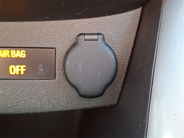 2022 Chevrolet Trax LT photo 22