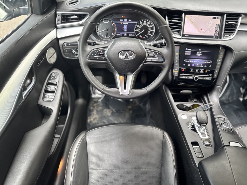 2022 Infiniti QX50 Essential photo 15