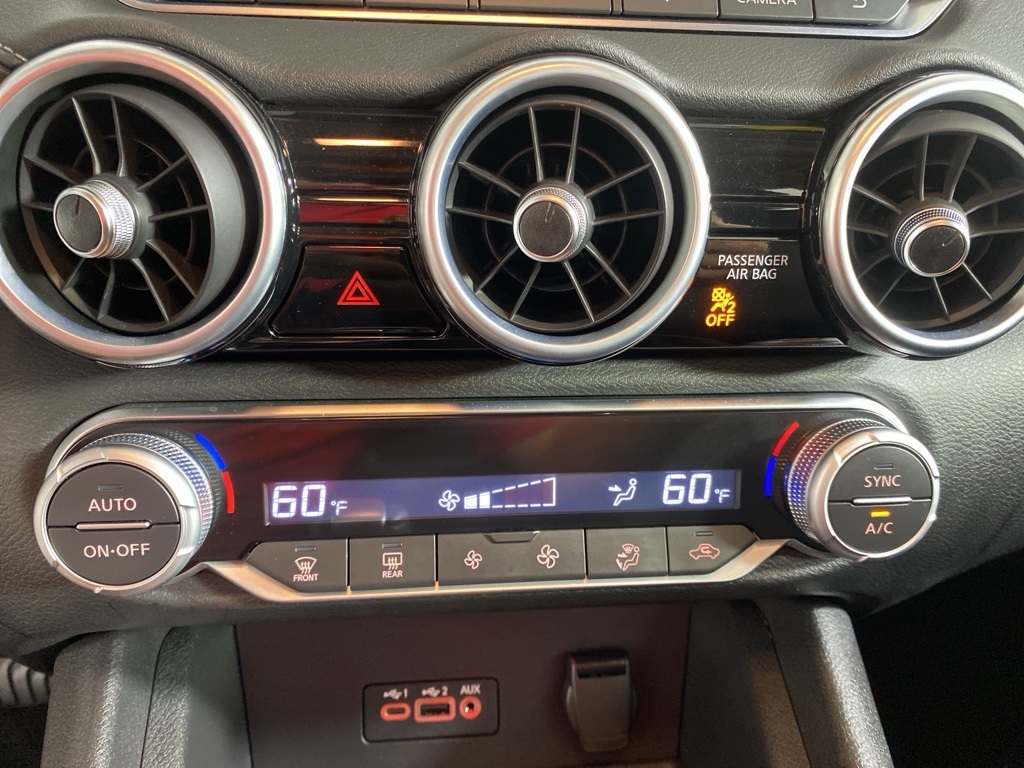 2020 Nissan Sentra SV photo 7