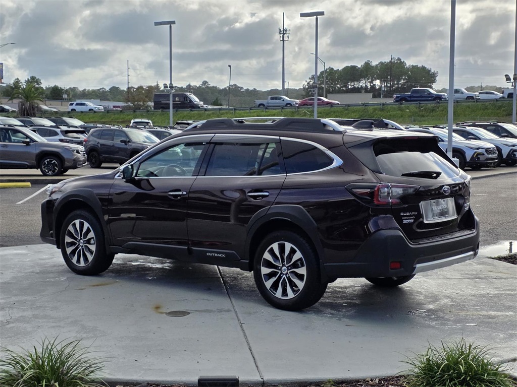 2025 Subaru Outback Touring photo 4