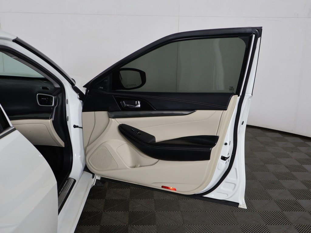 2019 Nissan Maxima SL photo 23