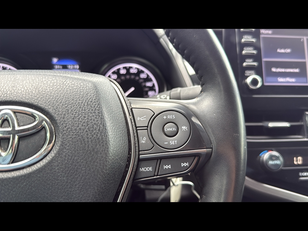 2023 Toyota Camry SE photo 9