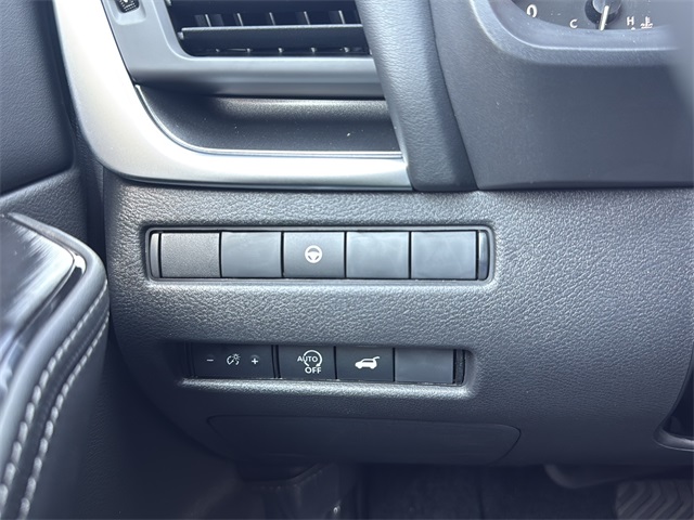 2026 Nissan Rogue SV photo 24