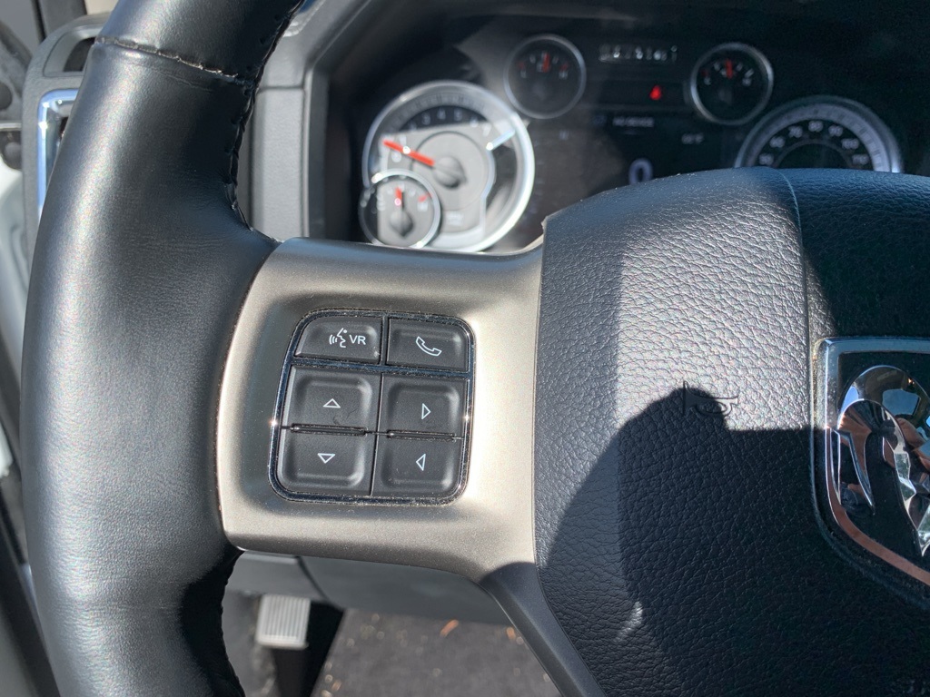 2016 Ram 2500 Laramie photo 13