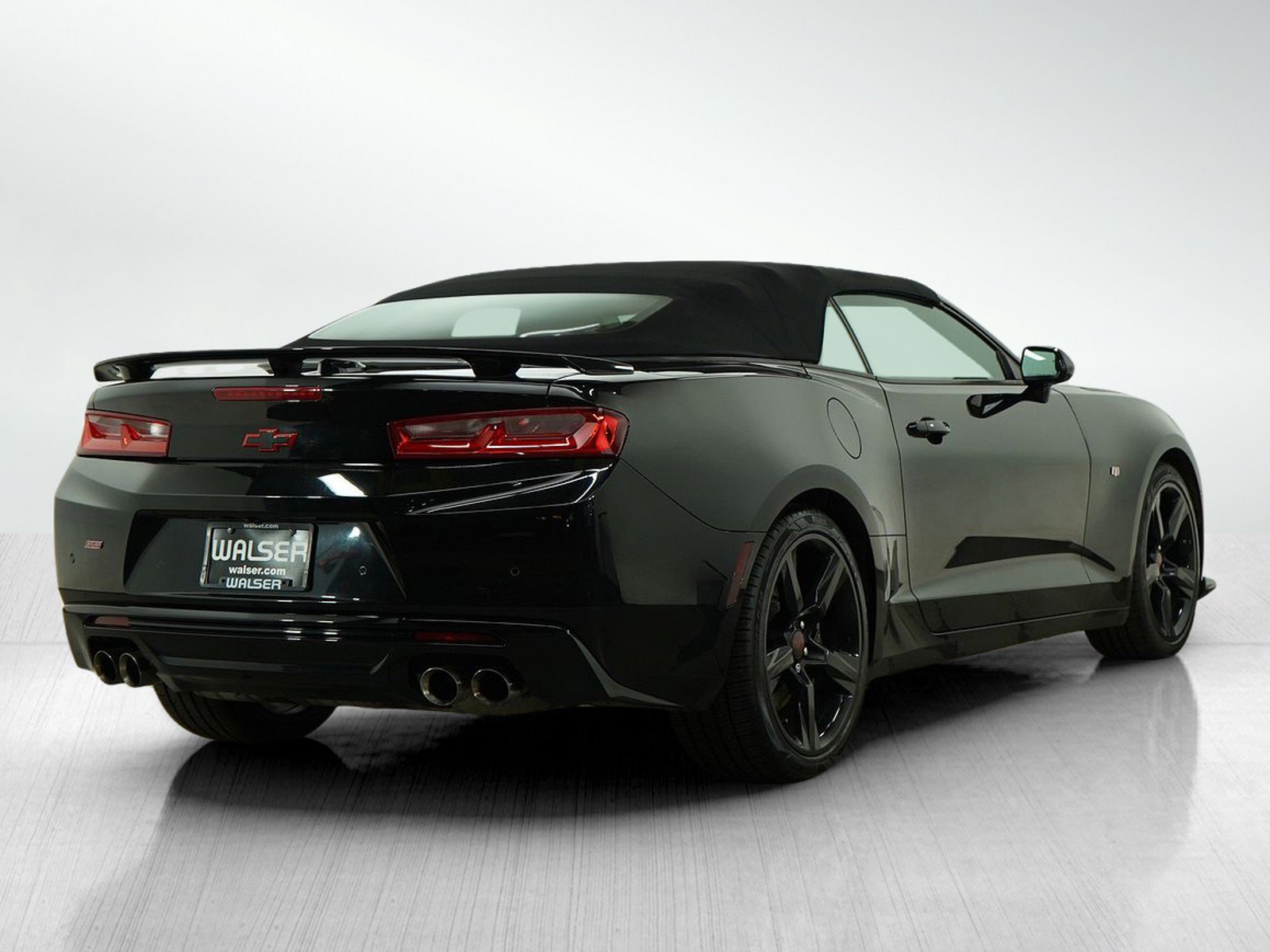 2017 Chevrolet Camaro SS photo 3