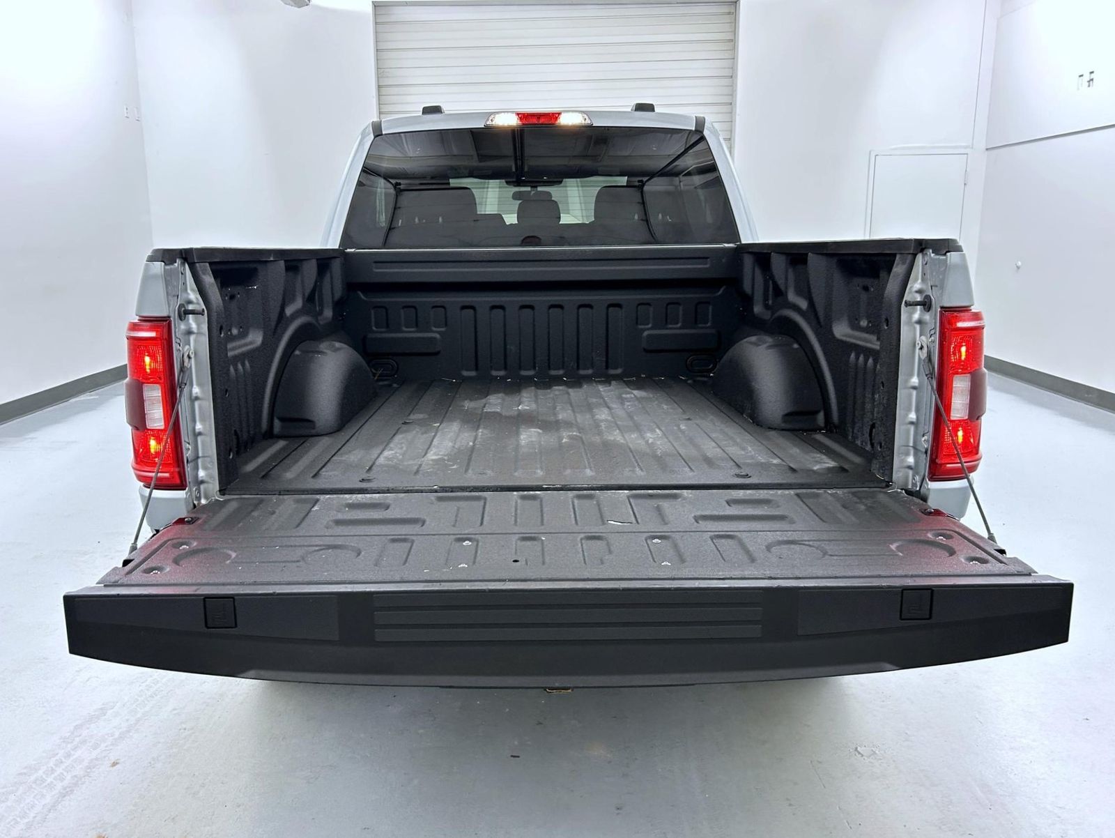 2023 Ford F-150 XL photo 18