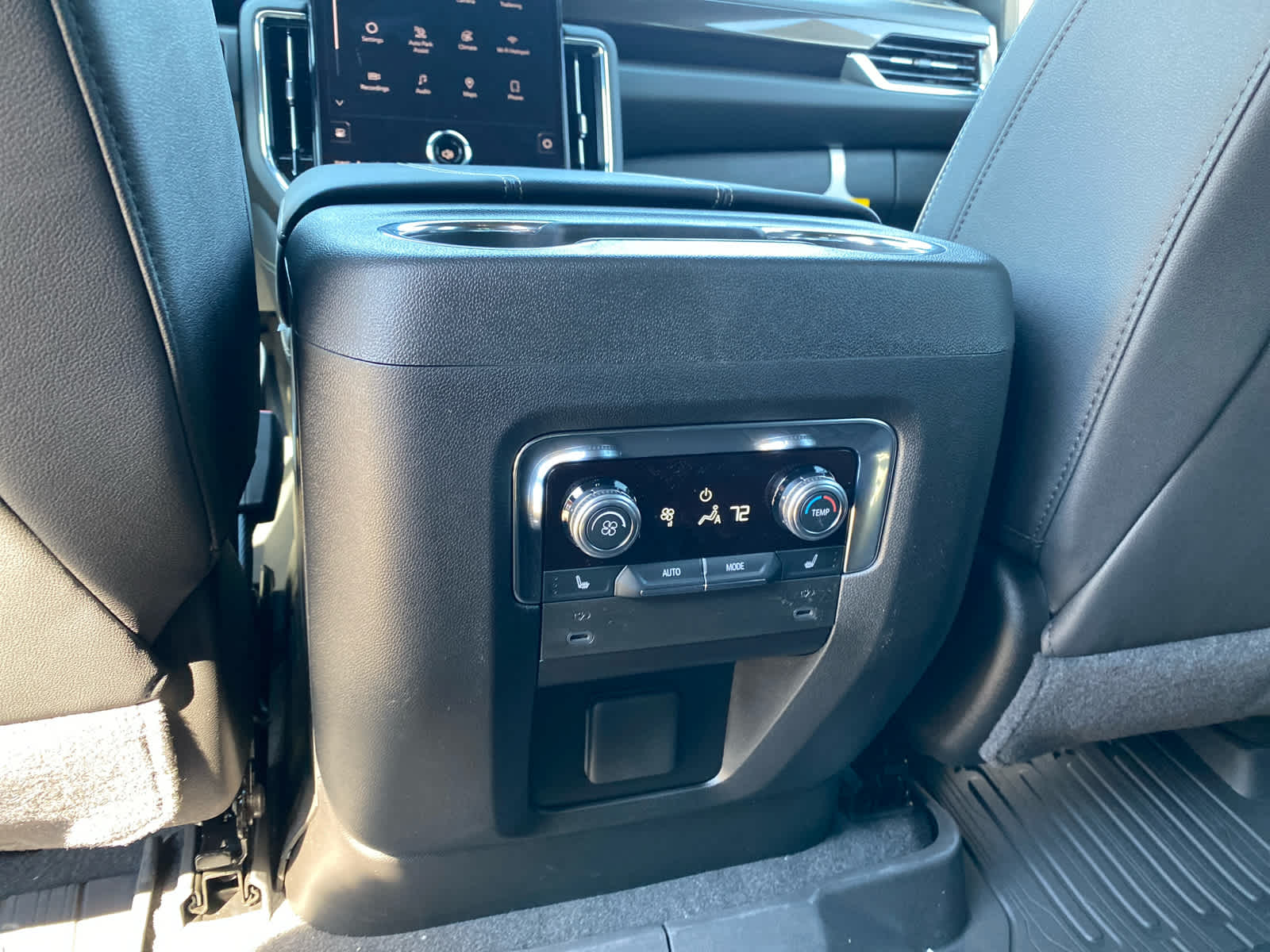 2026 Gmc Yukon XL photo 25