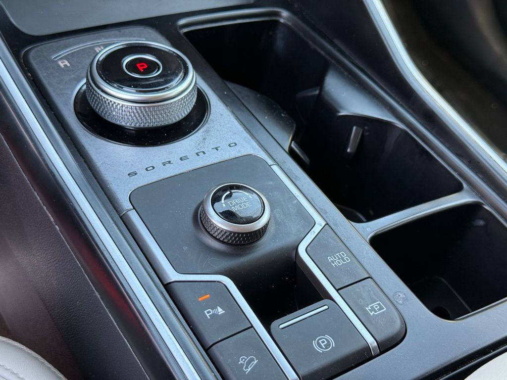 2023 Kia Sorento Hybrid EX photo 8