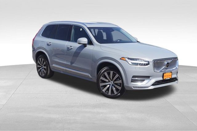 PRE-OWNED 2024 VOLVO XC90 B6 PLUS BRIGHT THEME AWD 4D SPORT UTILITY