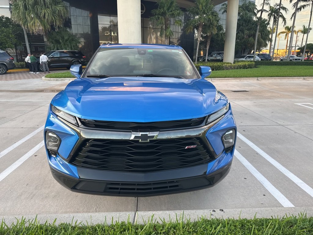 2024 Chevrolet Blazer RS photo 2