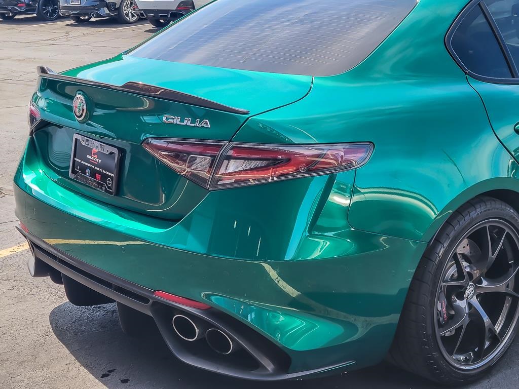 2024 Alfa Romeo Giulia Quadrifoglio photo 6