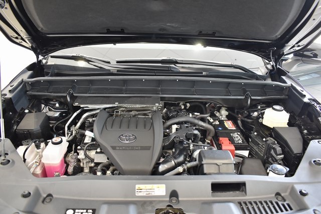 2024 Toyota Highlander LE photo 24