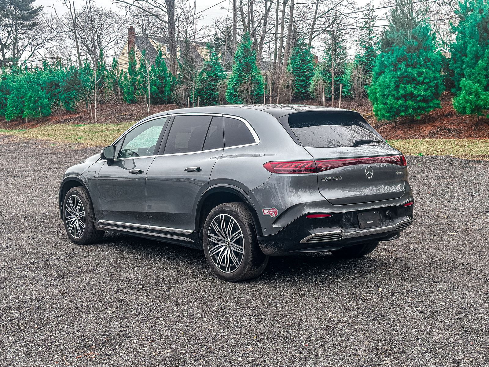 2023 Mercedes Benz EQS SUV 450 4MATIC photo 3