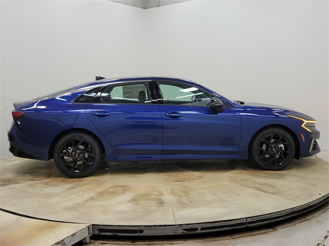 2026 Kia K5 GT-Line photo 3