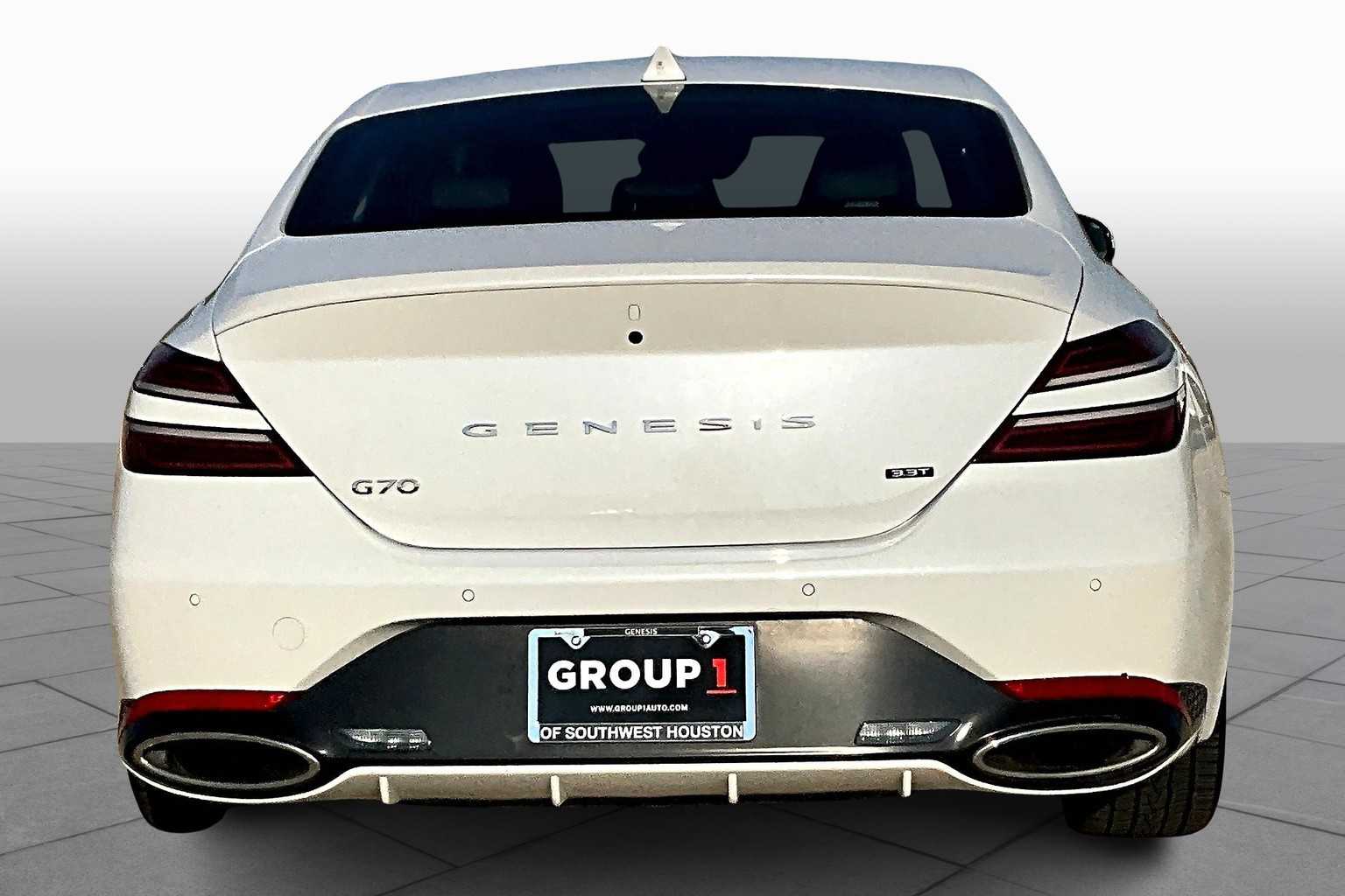 2023 Genesis G70 3.3T photo 4