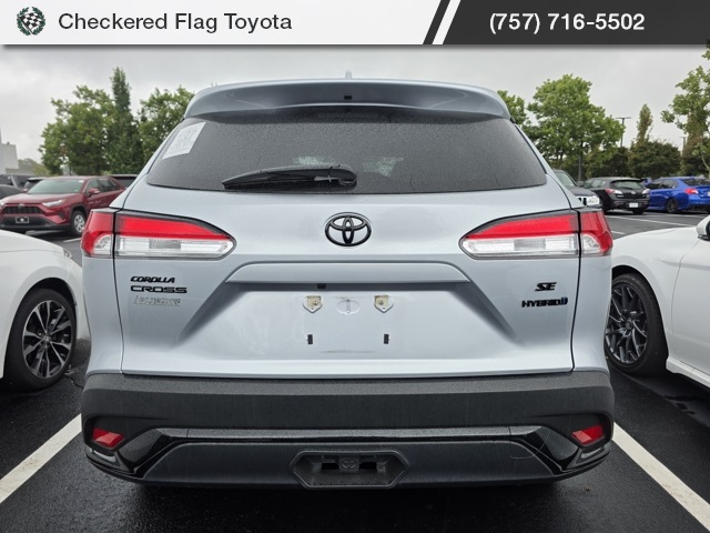 2024 Toyota Corolla Cross Hybrid SE photo 5